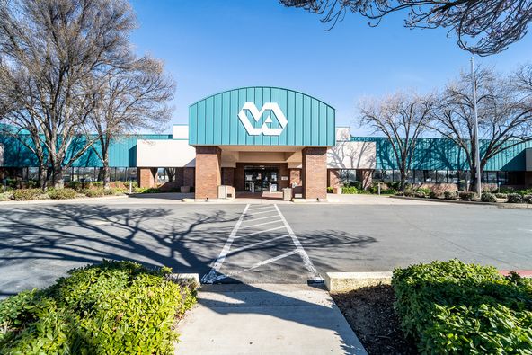 Veterans Affairs Outpatient Clinic: 351 Hartnell Ave, Redding, CA 96002